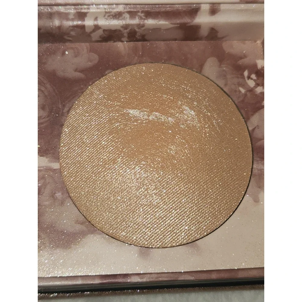 Urban Decay Naked Illuminated Face & Body Powder Luminous FULL SIZE RARE